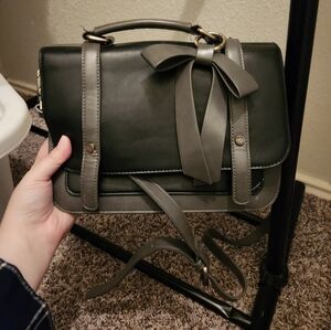 Elegant Gray Handbag with Bow Accent